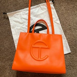 Telfar - medium orange